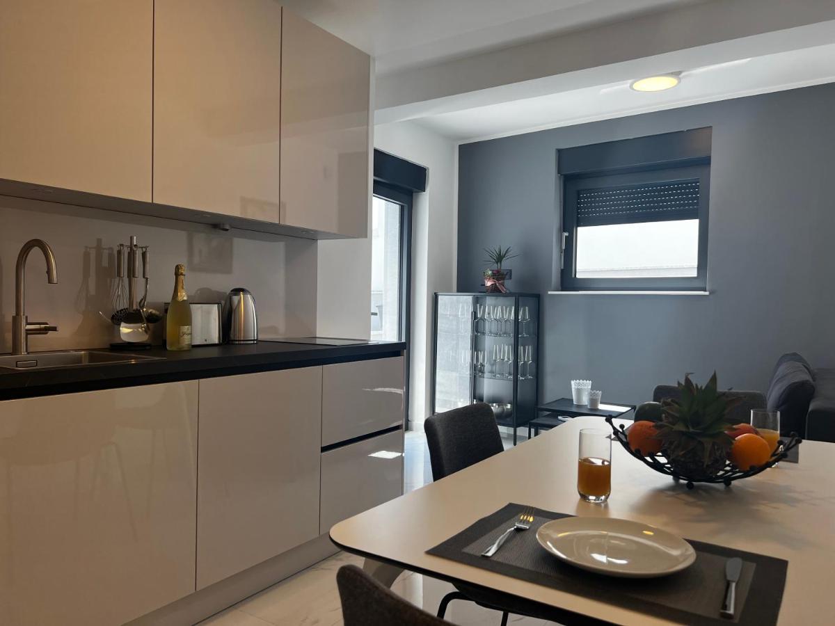 White Pearl Apartments - New Grebastica Exterior photo
