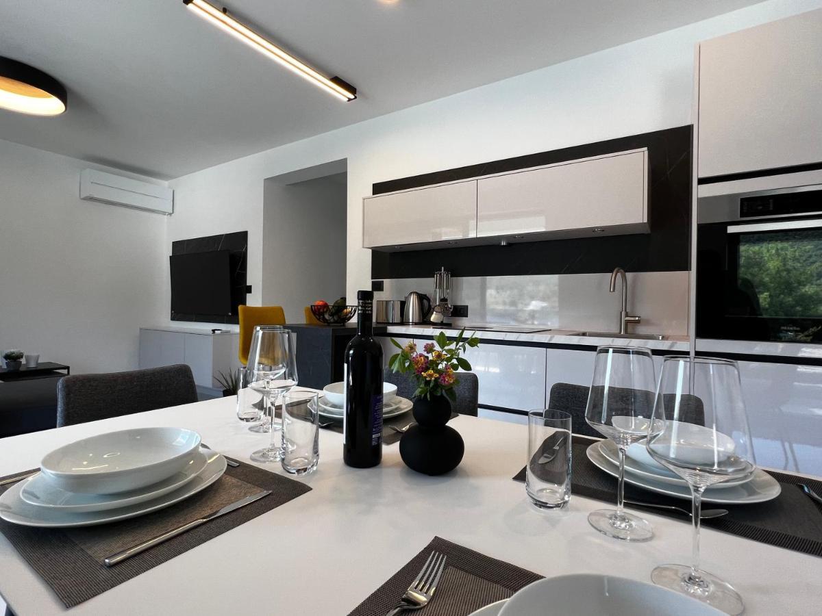 White Pearl Apartments - New Grebastica Exterior photo